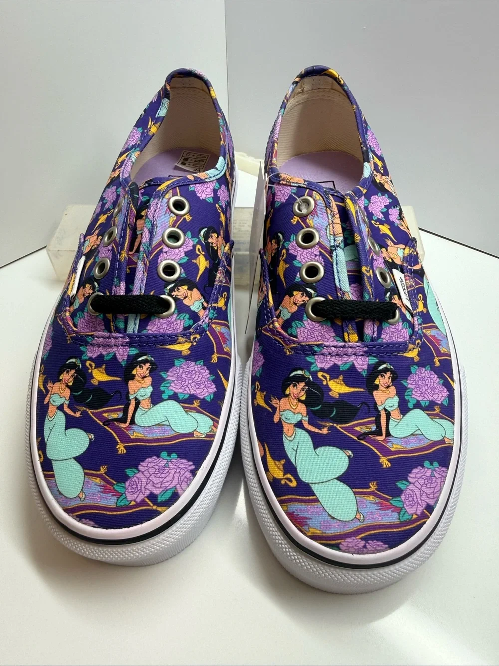 Vans Authentic x Disney “Princess Jasmine” Limited Edition (2015) — Women’s 7